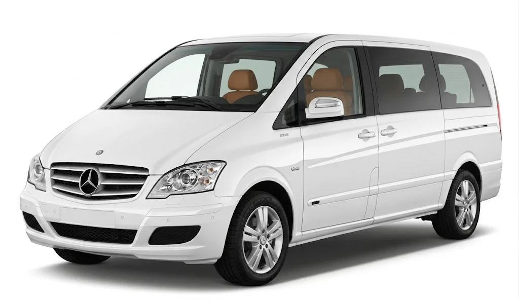 2009 Mercedes-Benz Viano car rental Albania - photo 1