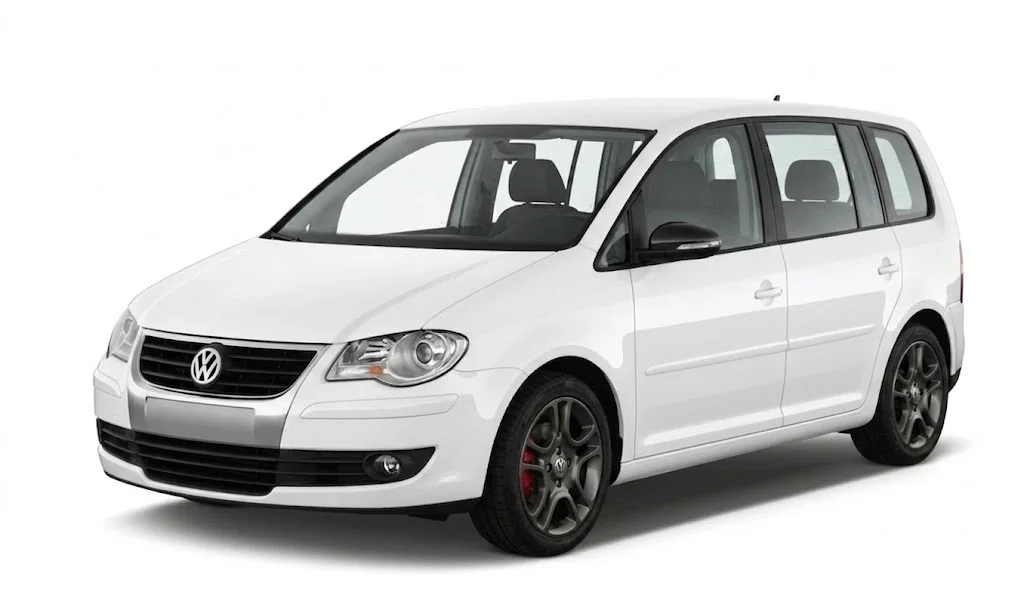 2009 Volkswagen Touran car rental Albania - photo 1