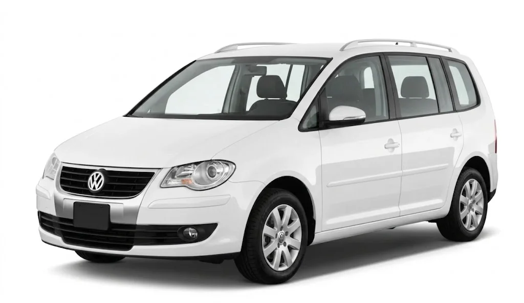 2010 Volkswagen Touran car rental Albania - photo 1